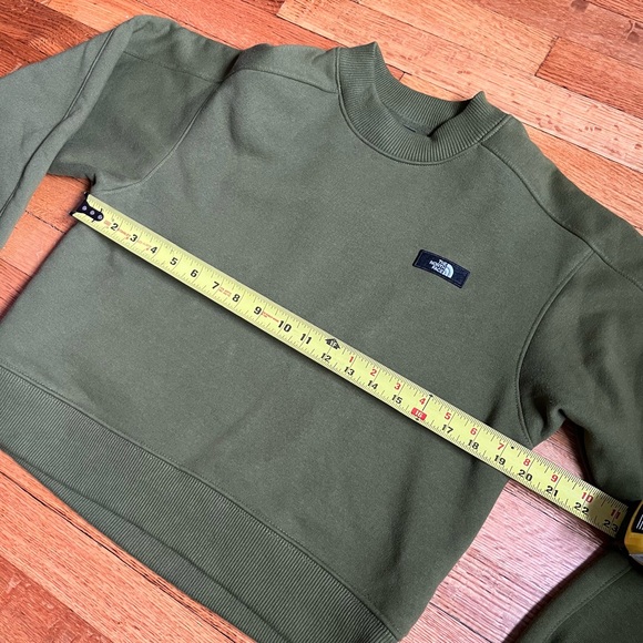 The North Face, Cropped Sweatshirt, Forest Olive Green, women’s US Small - Picture 6 of 7
